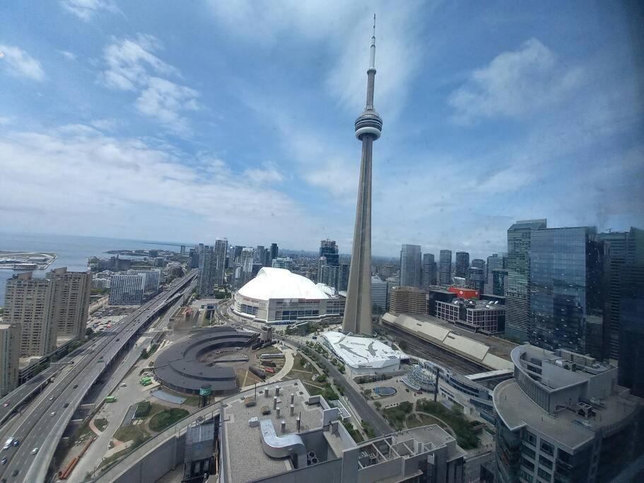 Magnificient View Next Cn Tower/Rogers/Union/Mtcc Apartment Toronto Bagian luar foto